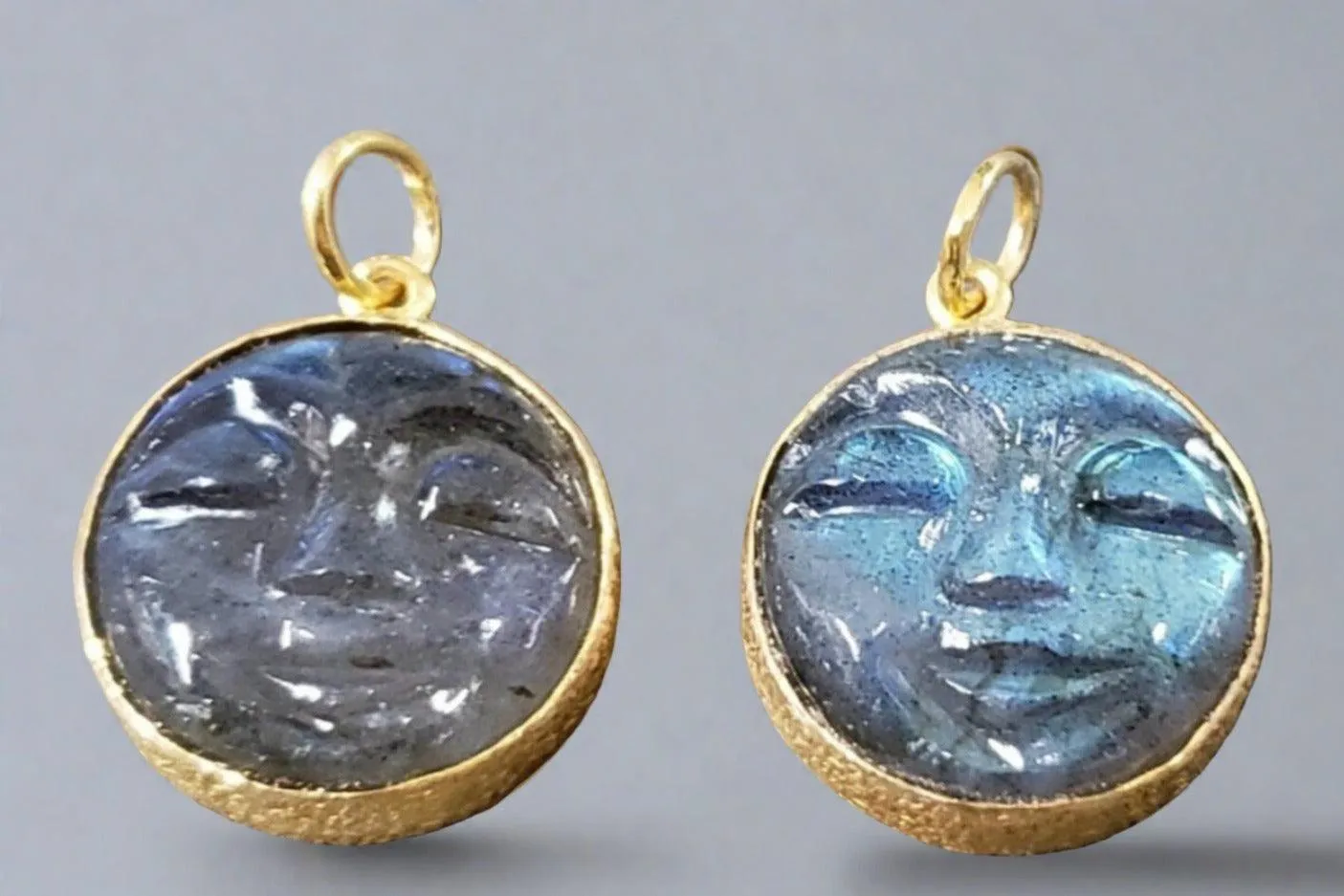 14k Gold Blue Carving Smiling Face Labradorite Pendant
