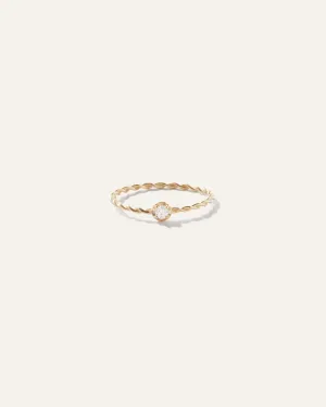 14K Gold Solo Diamond Twist Ring