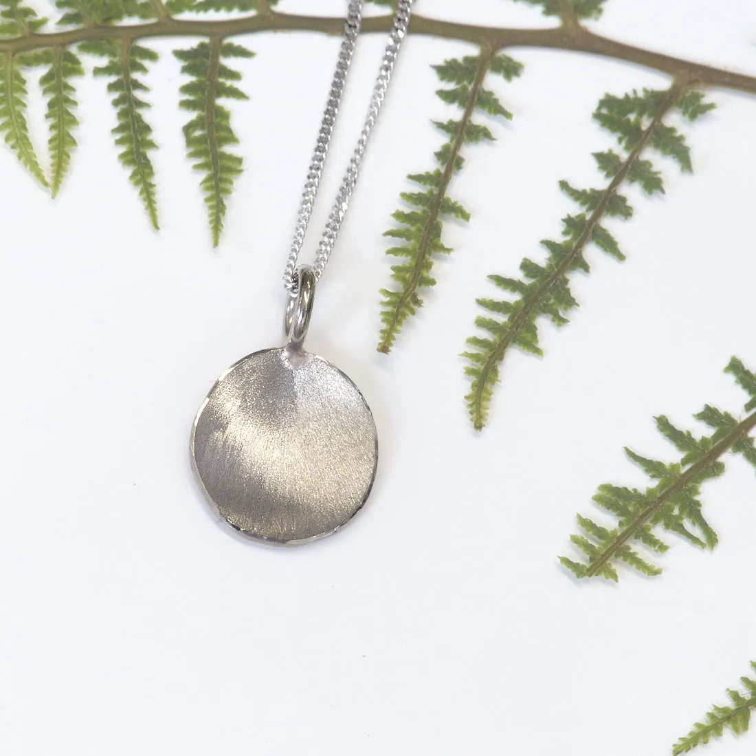 18ct White Gold Petite Flower Petal Pendant & Chain