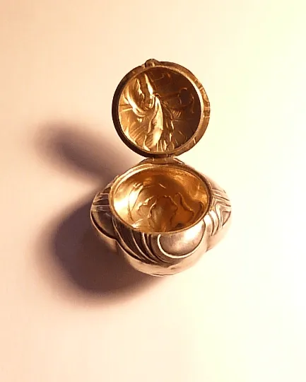 Antique silver gifts French Art Nouveau locket silver wedding anniversary gifts for her