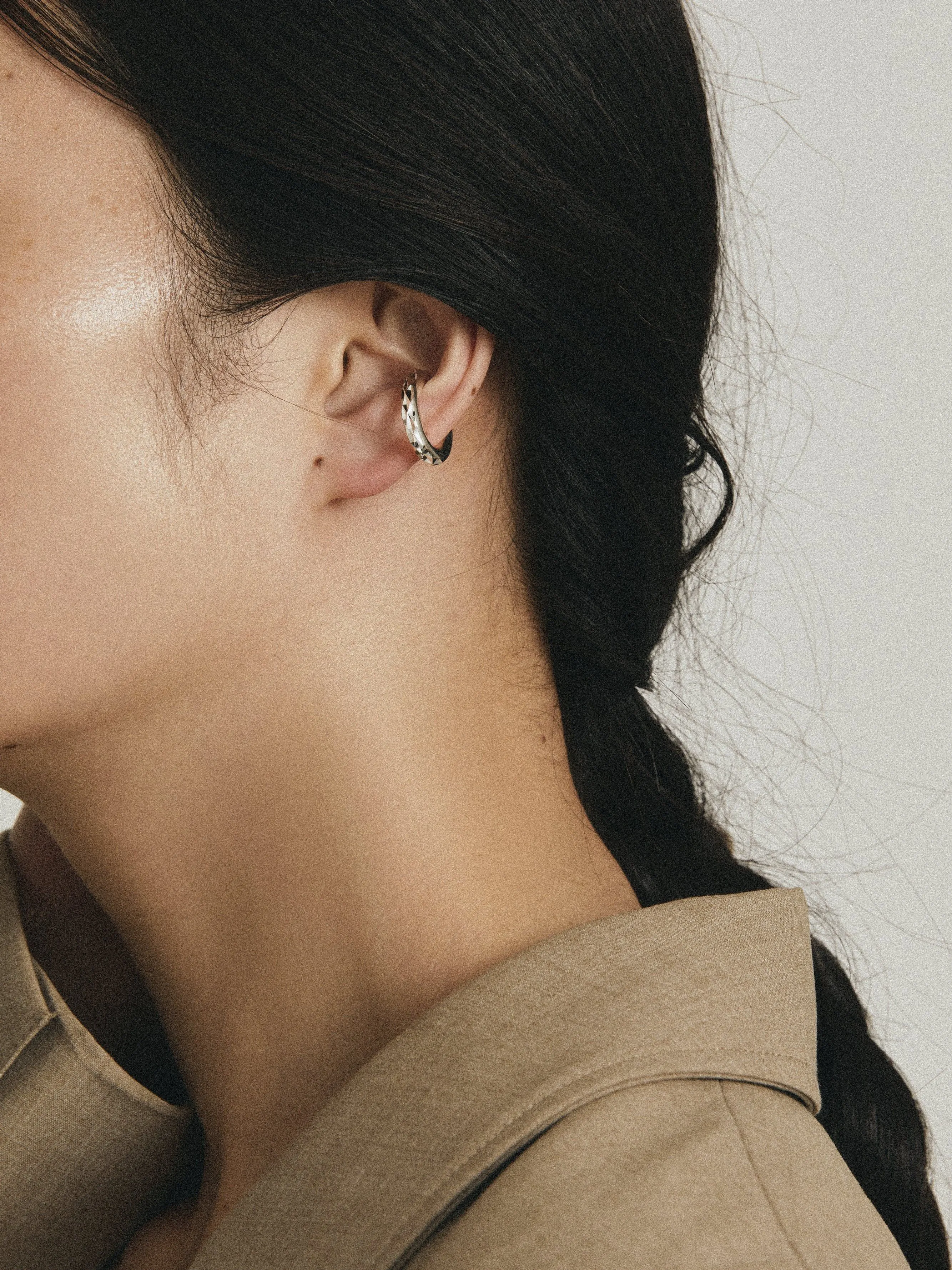 ANTWERP DESIGN CUT EAR CUFF