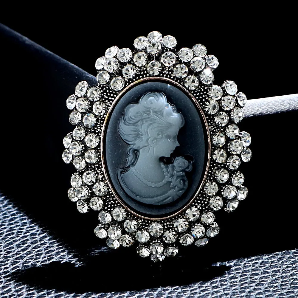 Beauty Head Embossed Brooch 20 Styles Available Classic Fashion Pin Wedding Party Jewelry