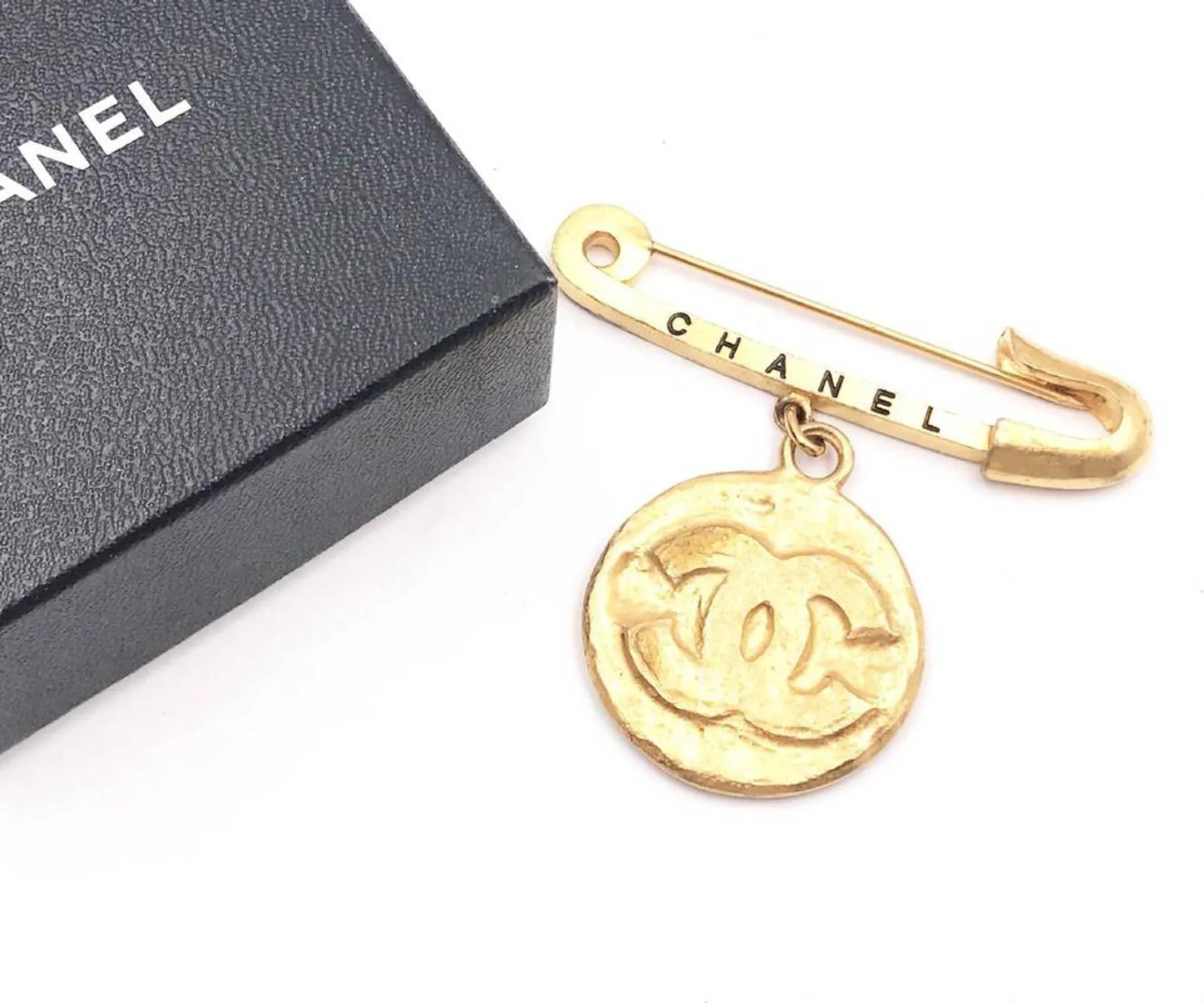 CHANEL Vintage Gold Plated Medallion Coin Safety Pin Brooch