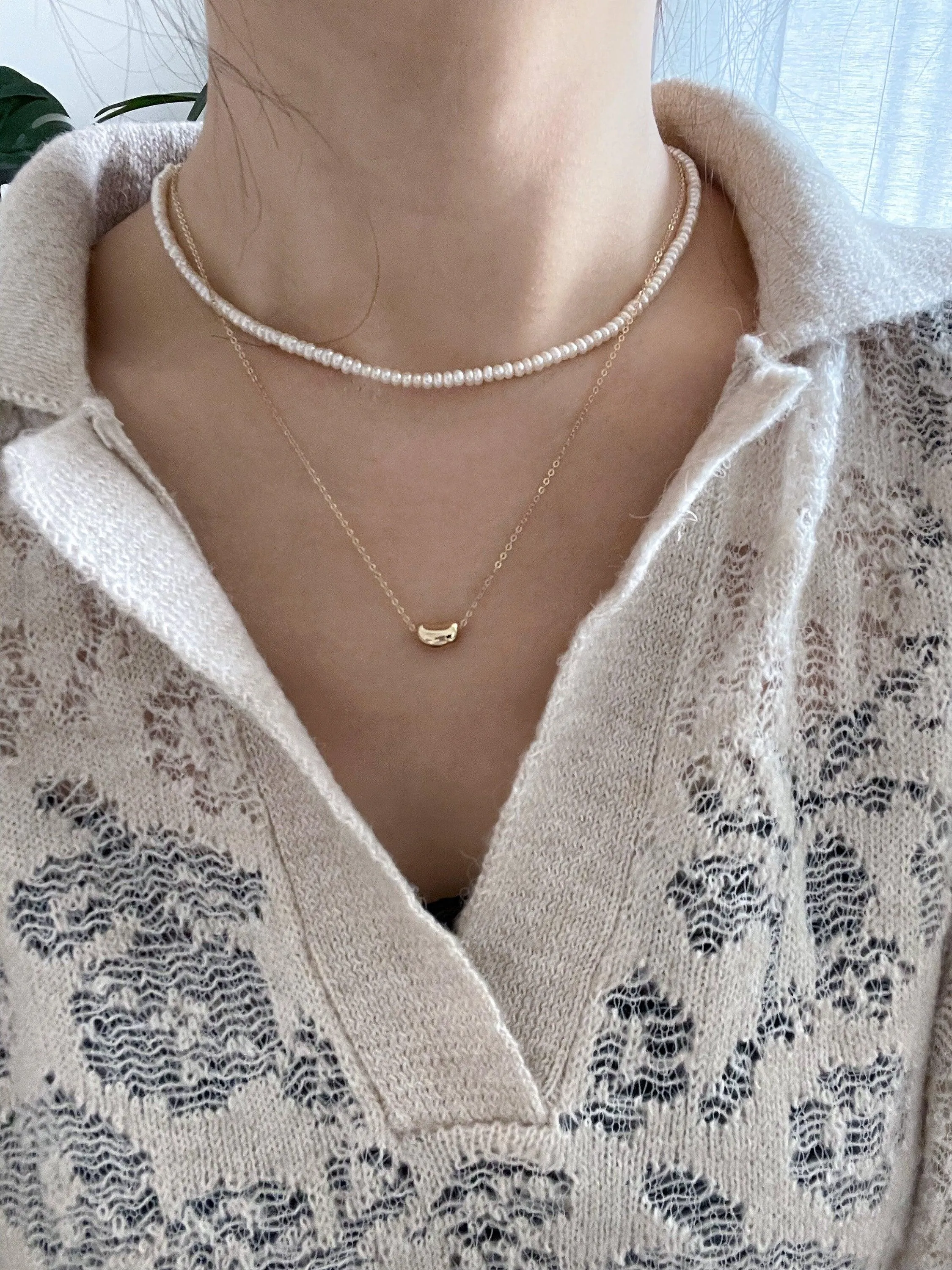 Chic Freshwater Pearl Choker With 14k Gold Filled Necklace With Lucky Bean Pendant
