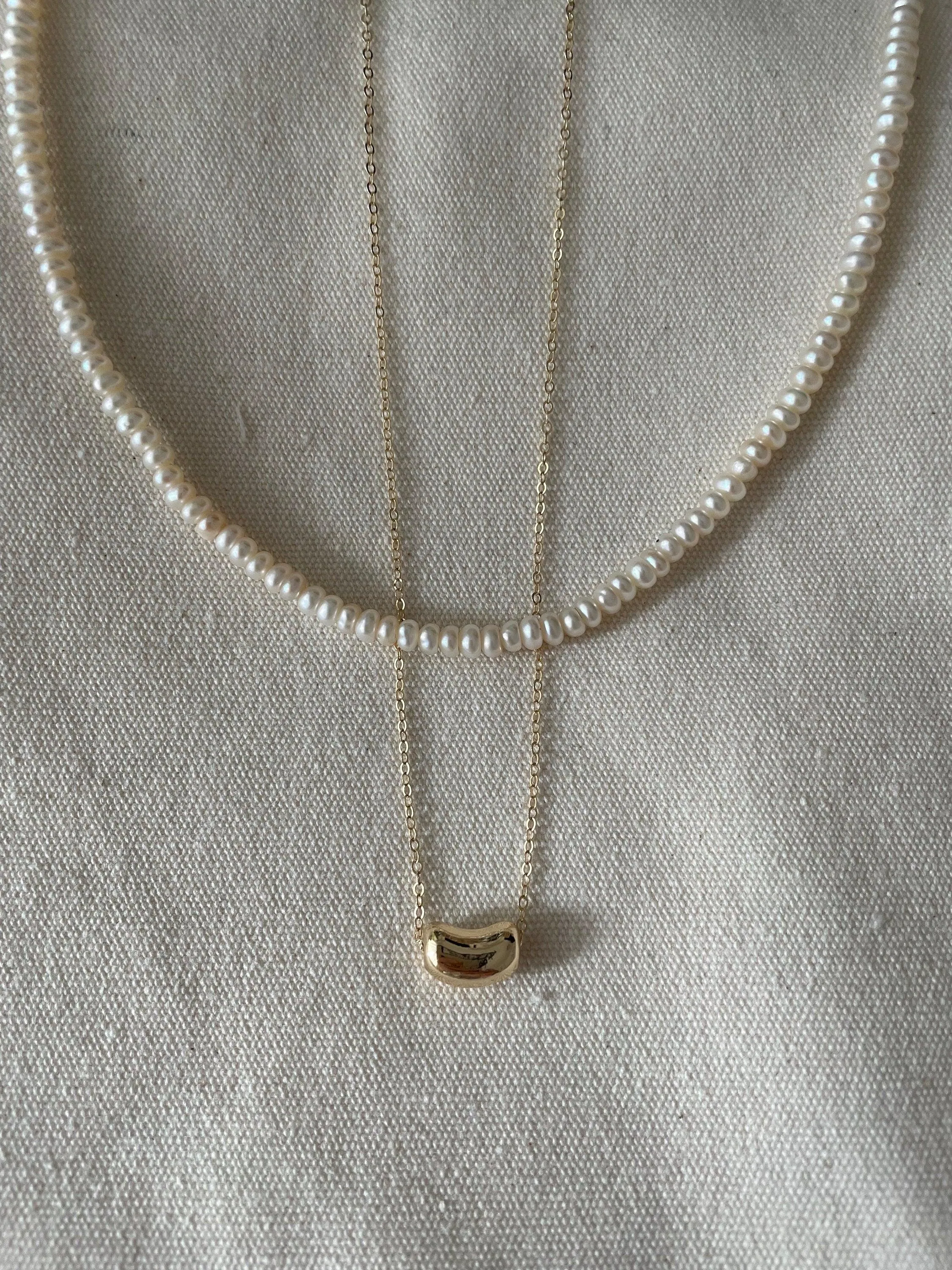 Chic Freshwater Pearl Choker With 14k Gold Filled Necklace With Lucky Bean Pendant