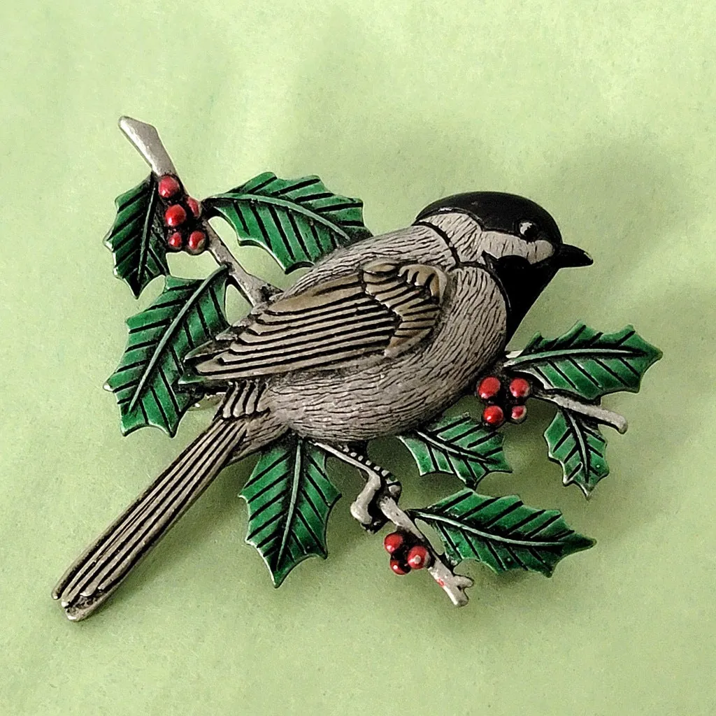 Christmas Brooch JJ Chickadee Bird