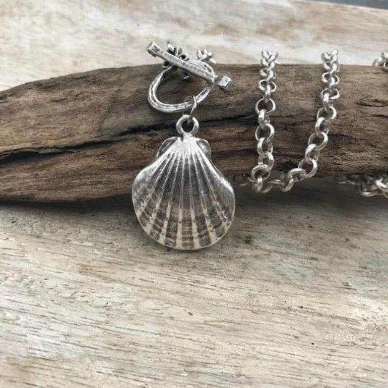 Clam Shell T-Bar Necklace