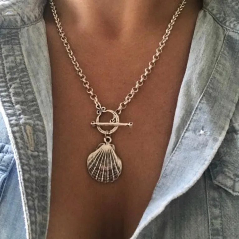 Clam Shell T-Bar Necklace