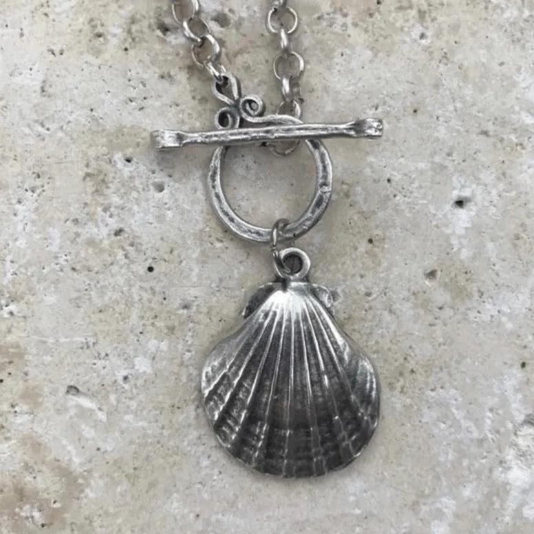 Clam Shell T-Bar Necklace
