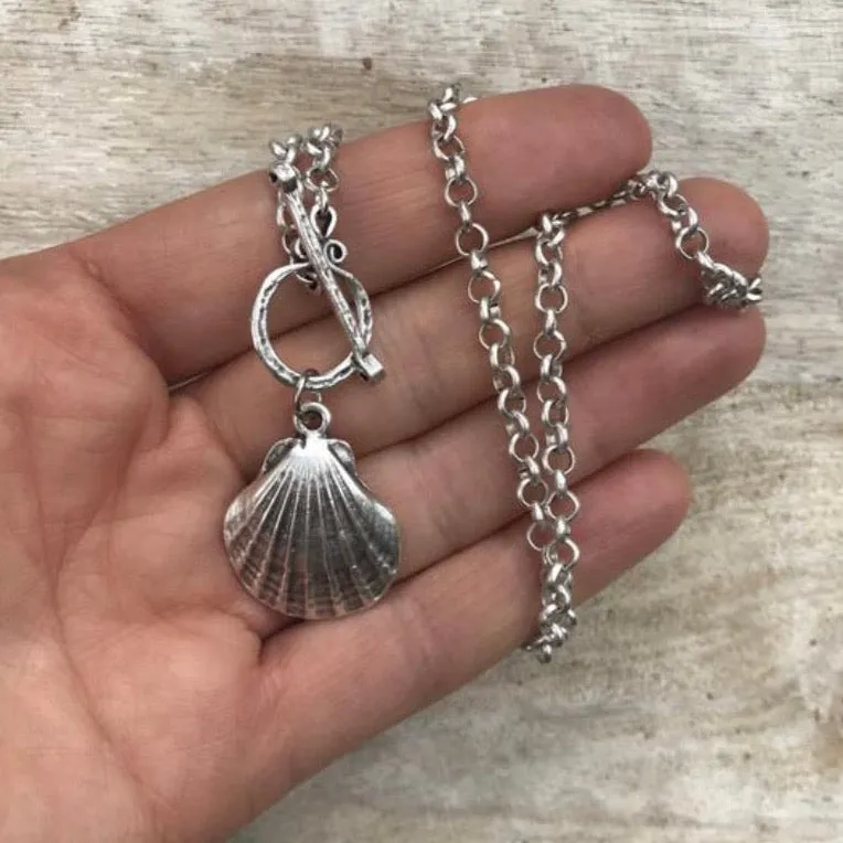Clam Shell T-Bar Necklace