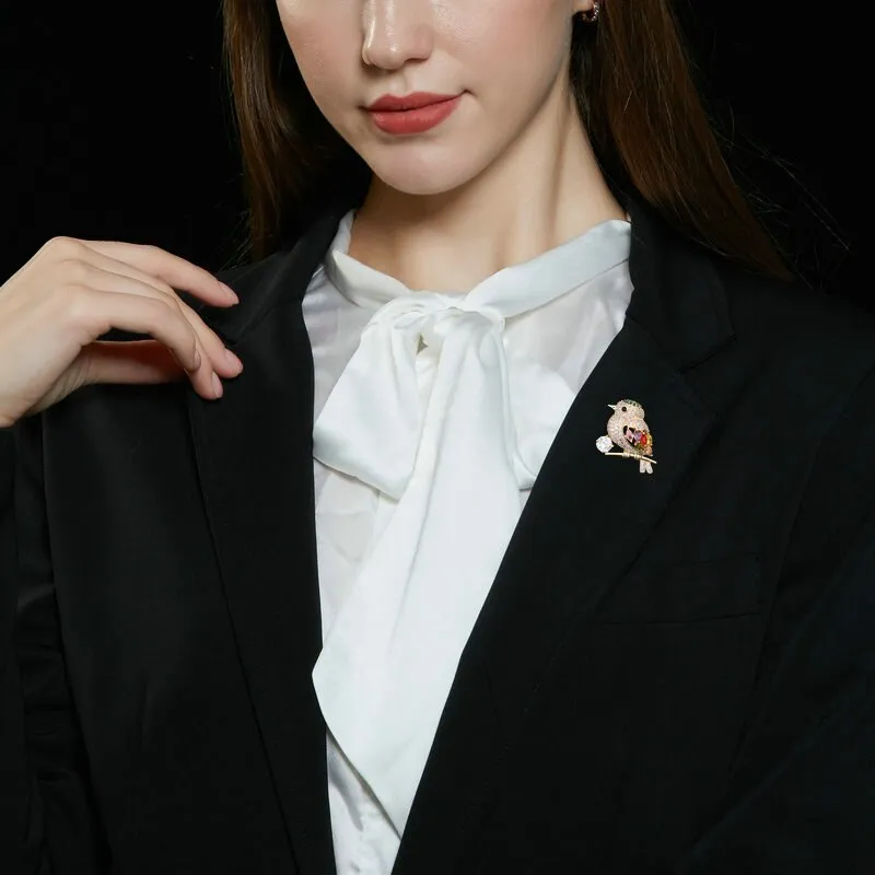 Fashionable Copper Micro Inlaid Cubic Zirconia Magpie Brooch Gift