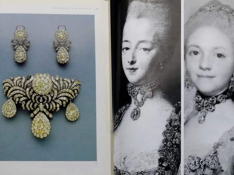 Grandeur - Eighteenth Century Chrysoberyl Pendant