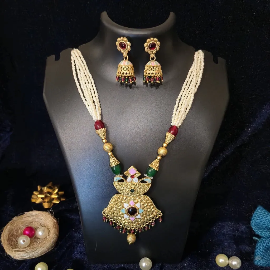 Heritage Inspired Design Premium Pearl Necklace with Jukmkas