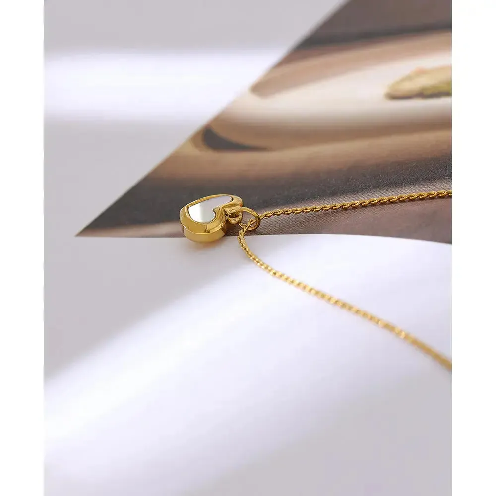 LOVCIA Shell Love Necklace For Women Light Luxury Small And Simple