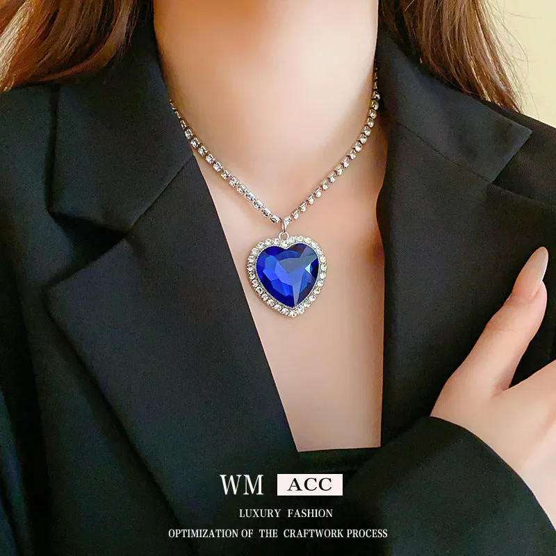 Moderate Luxury Flower Flower Copper Diamond Inlay Necklaces