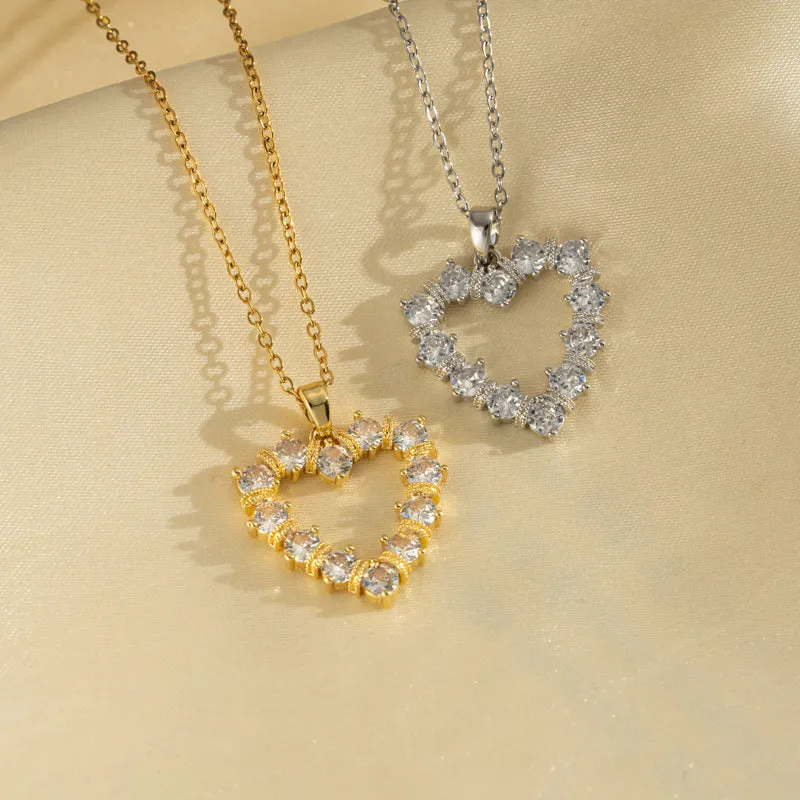 Moderate Luxury Heart Titanium Steel Diamond Inlay Necklaces