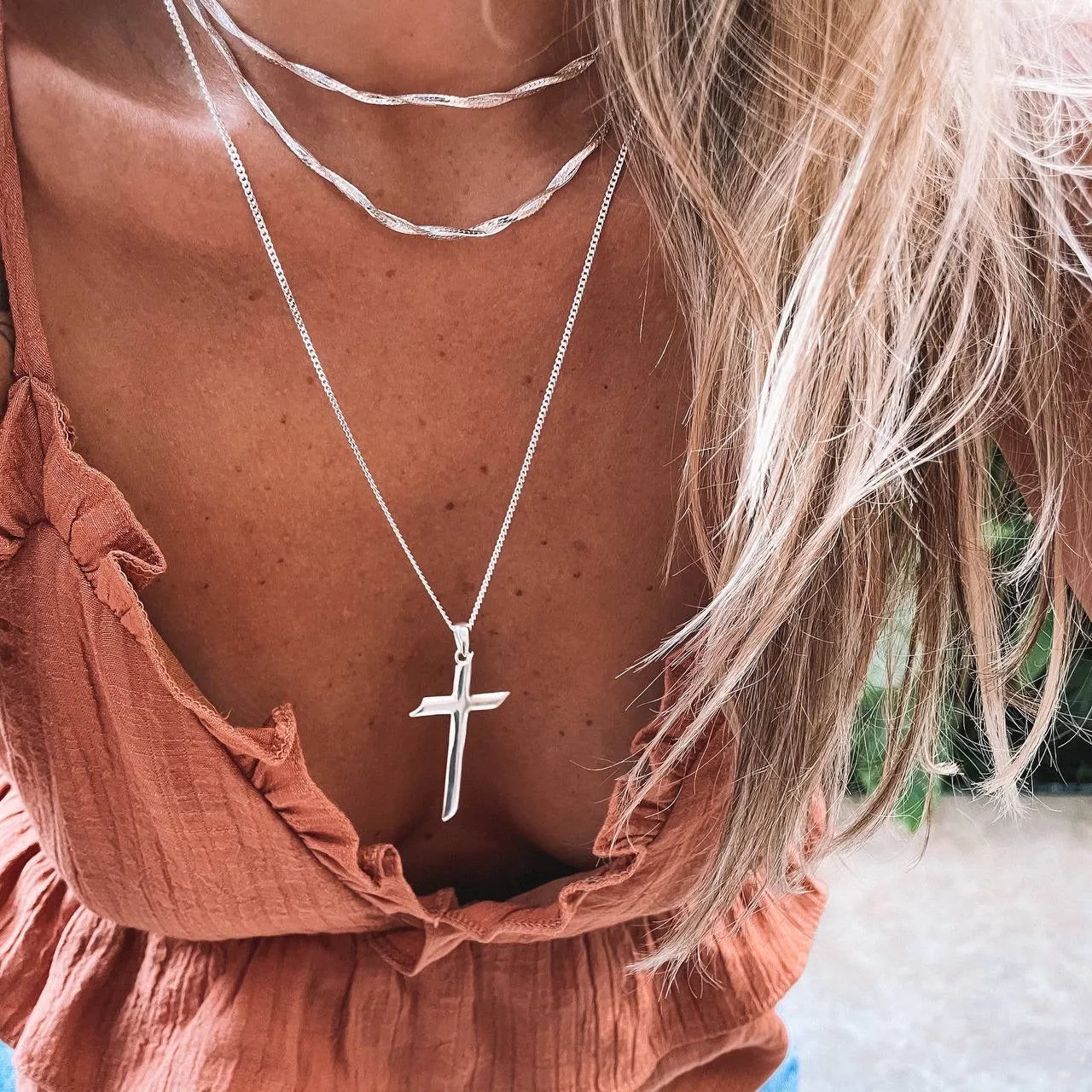 Modern cross pendant