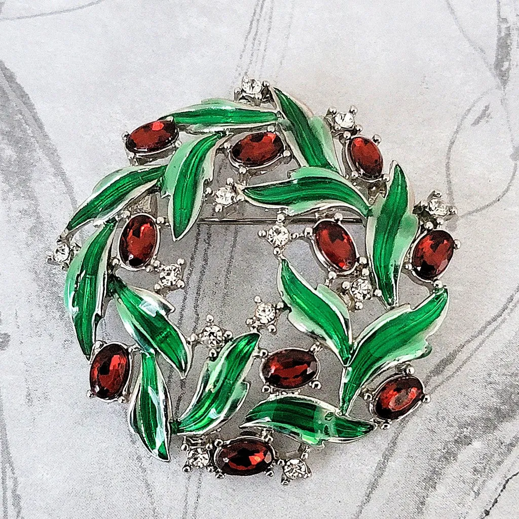 Monet Christmas Wreath Brooch