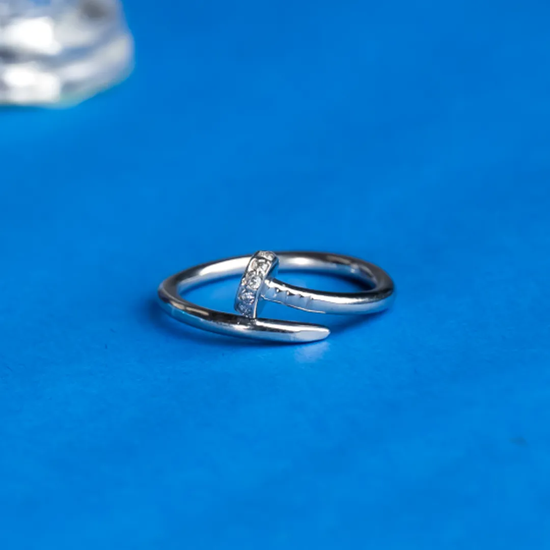 Nailed 925 Sterling Silver Zircon Ring