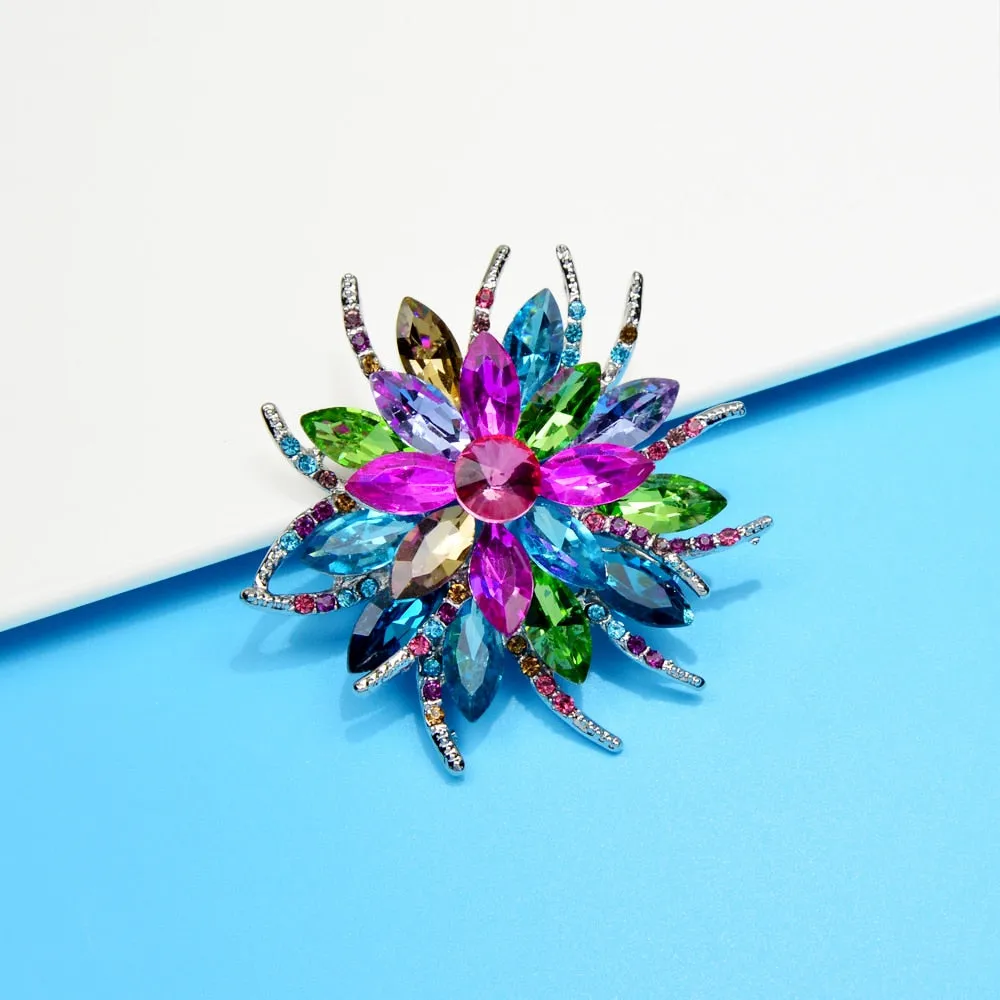 New Arrival Crystal Flower Brooches For Women