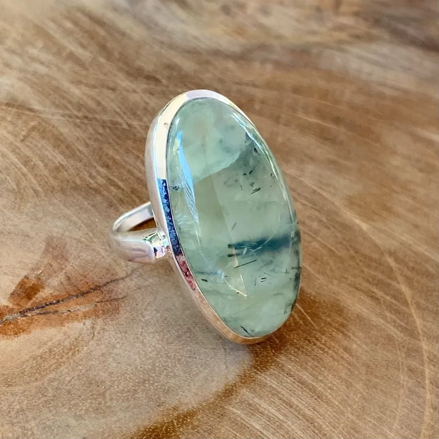 Prehnite Oval Ring - Delphi