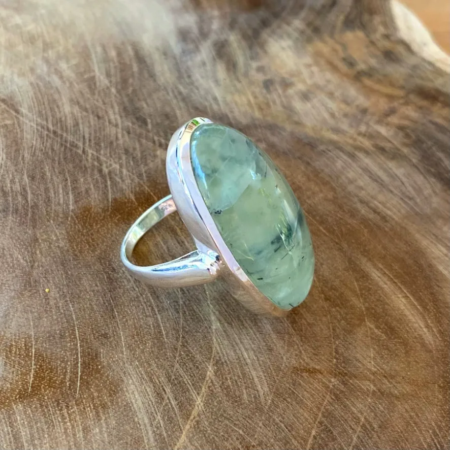 Prehnite Oval Ring - Delphi