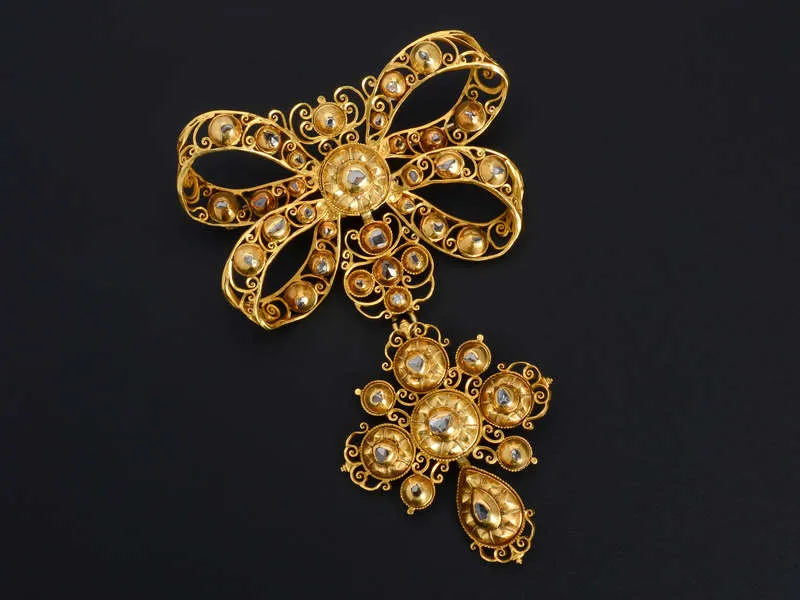 Splendid Sun - Georgian Iberian Diamond Pendant Brooch