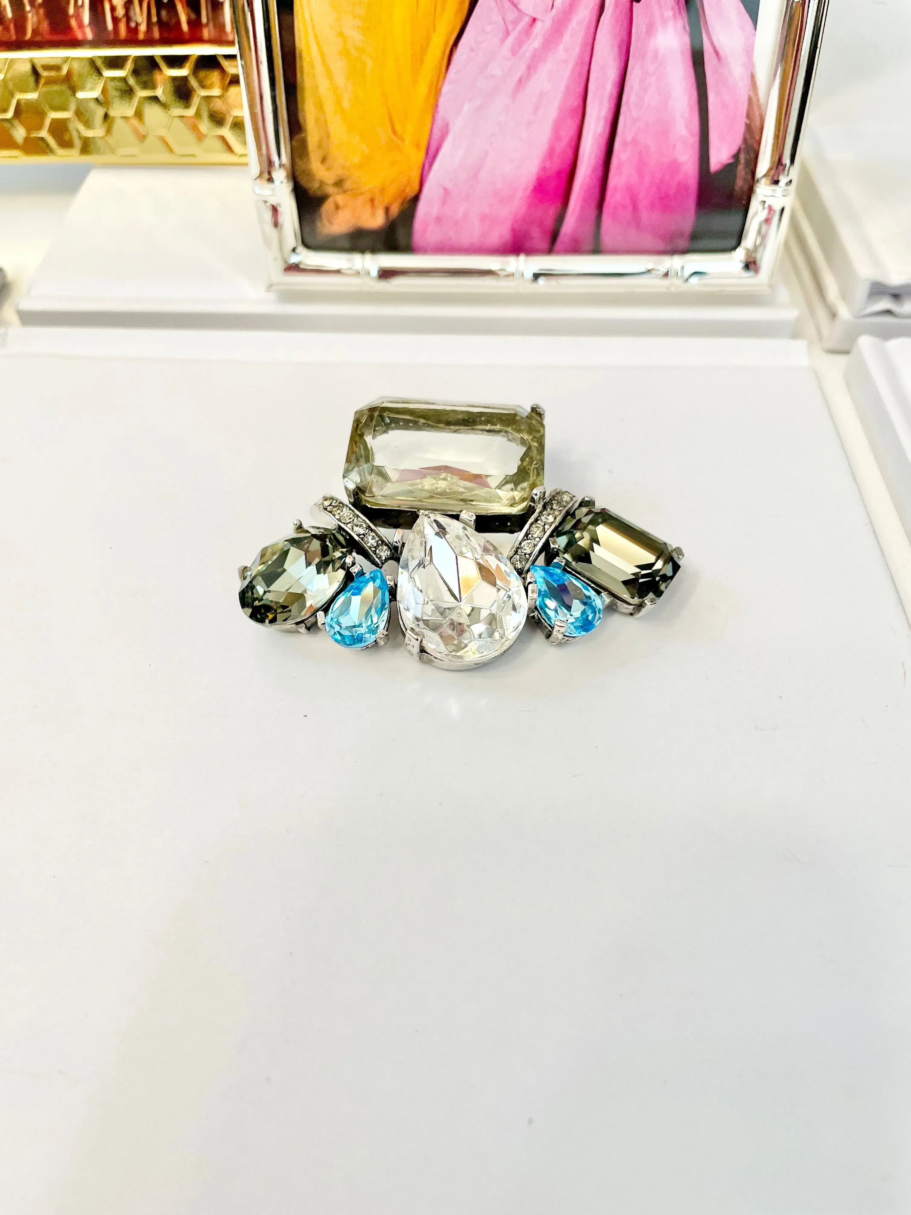 The Socialite and her love of large gemstone brooches! This one is extraordinary...
