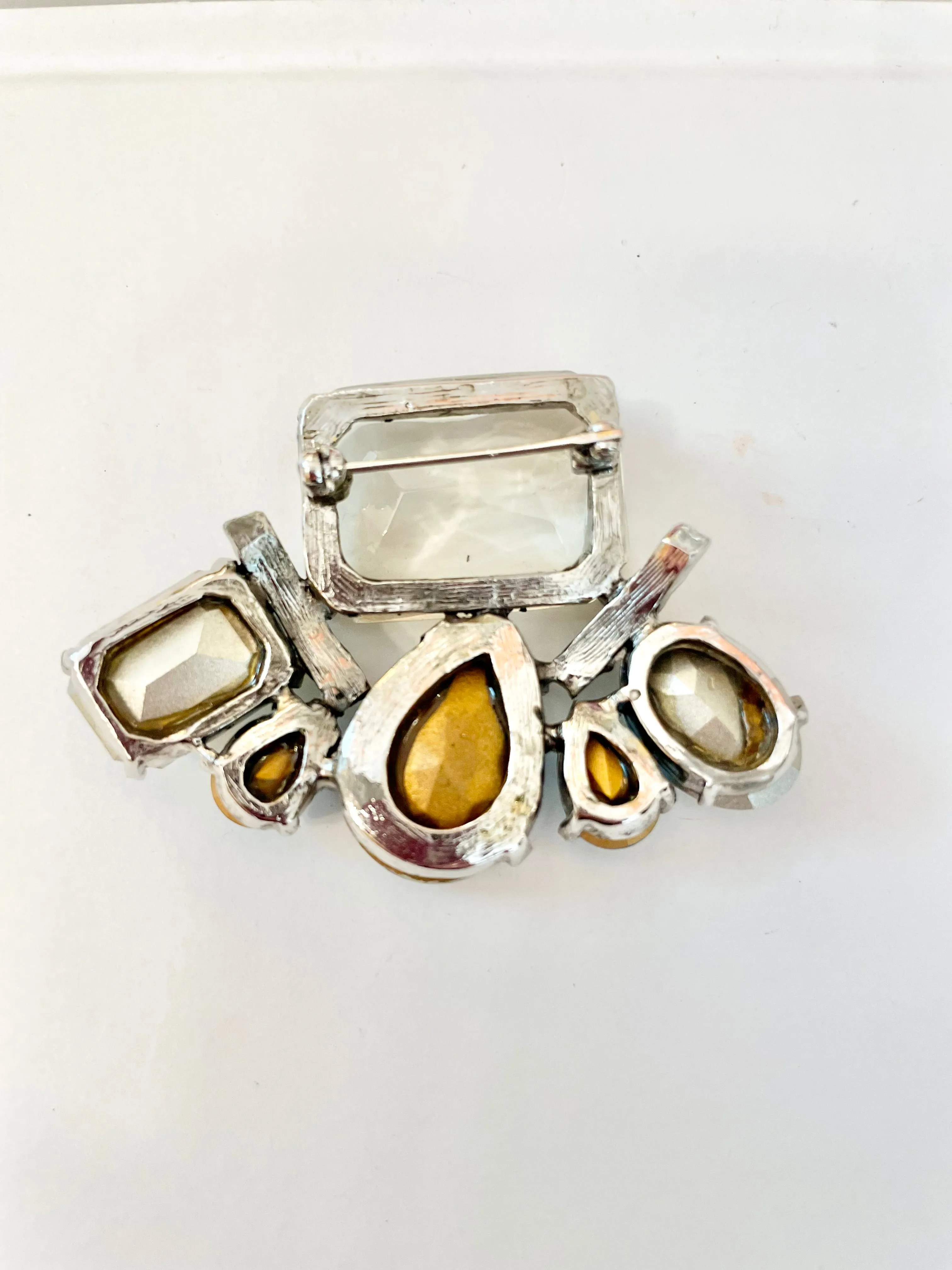 The Socialite and her love of large gemstone brooches! This one is extraordinary...