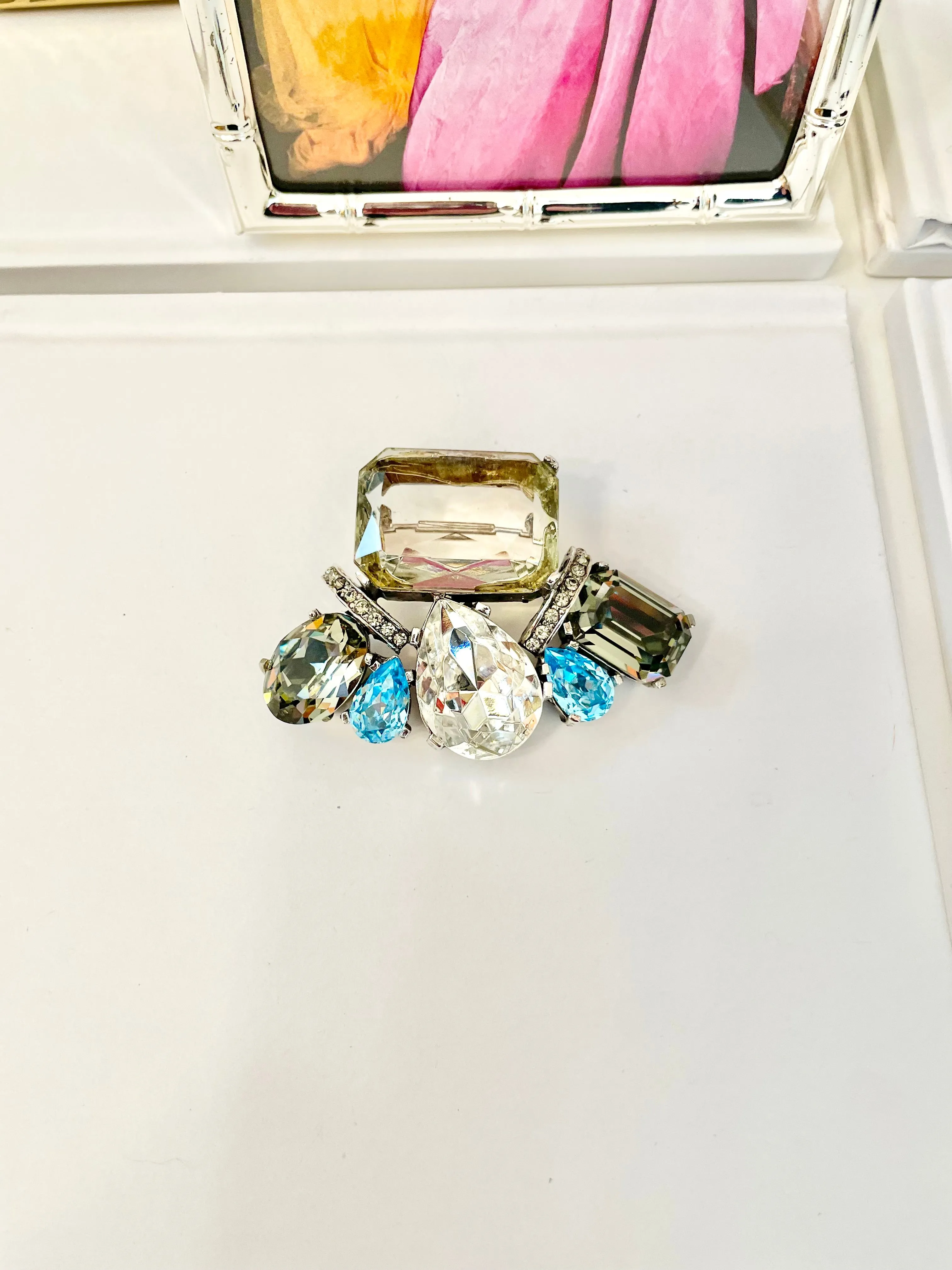 The Socialite and her love of large gemstone brooches! This one is extraordinary...