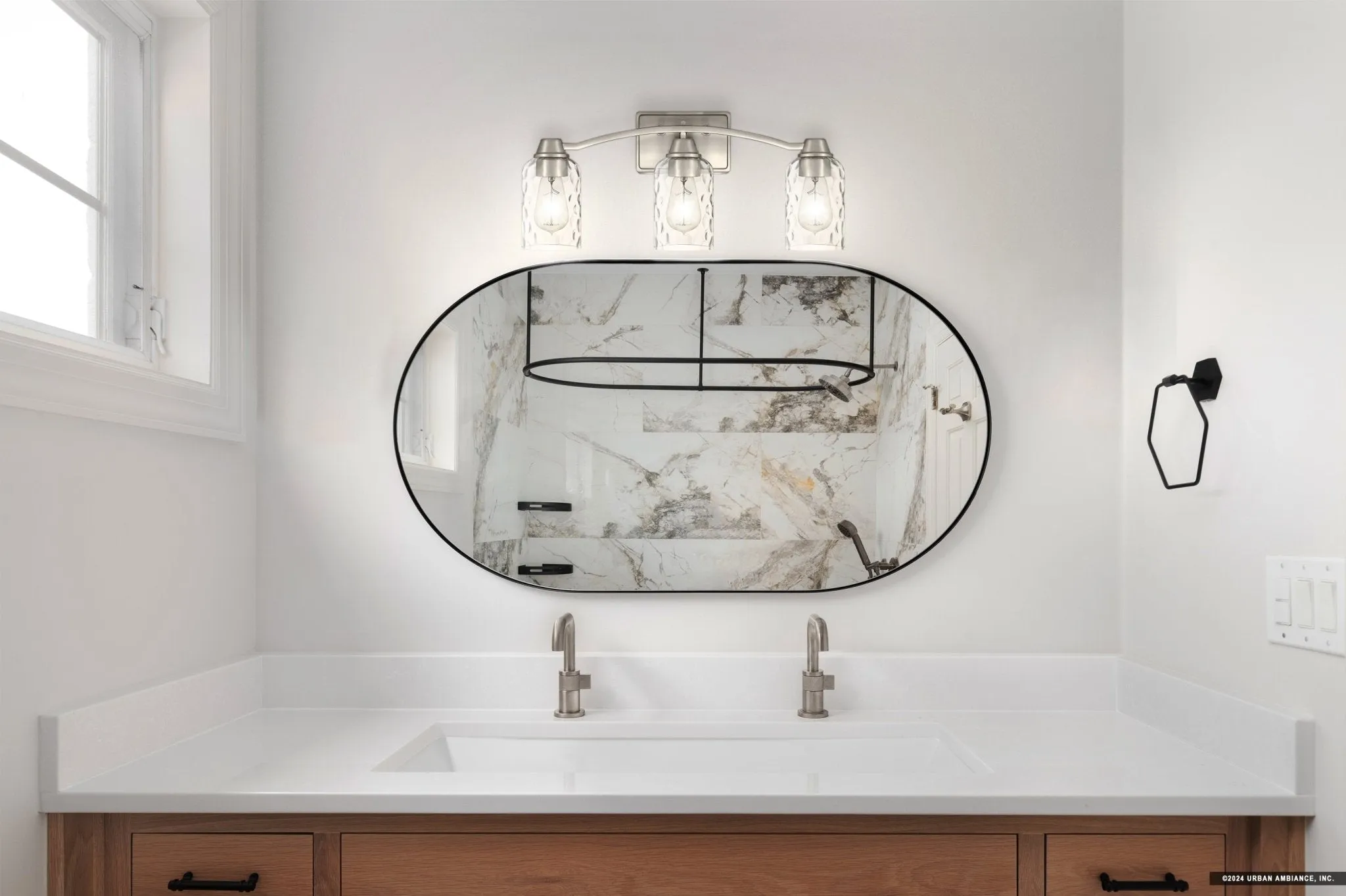 UQL4421 Classic Indoor Bath Light, 9.00''H x 21.50''W x 6.50''D, Brushed Nickel Finish, Ravensburg Collection